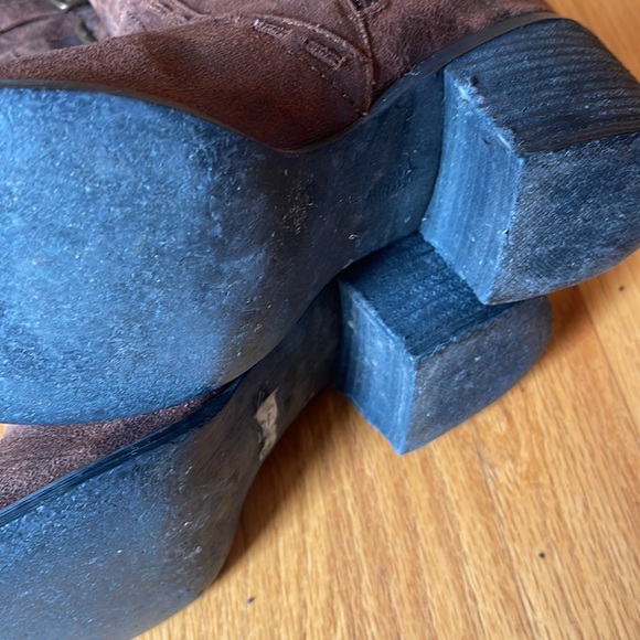 Knee high buckle boots - Picture 8 of 16